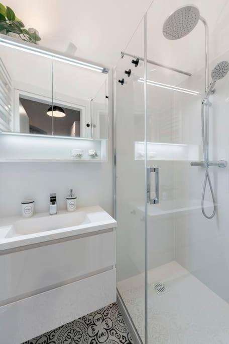 Spacious & Elegant 3 Bedroom Apartment Vienna