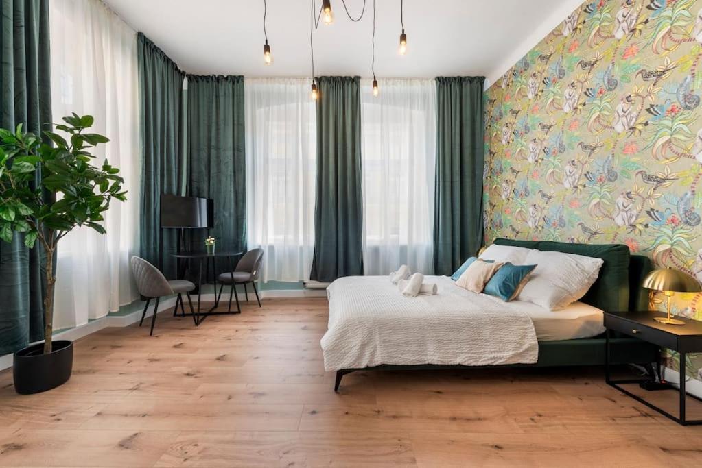 Spacious & Elegant 3 Bedroom Apartment Vienna